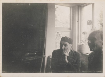 с Лоуренсом Коллингвудом в Кэмберли (1948)